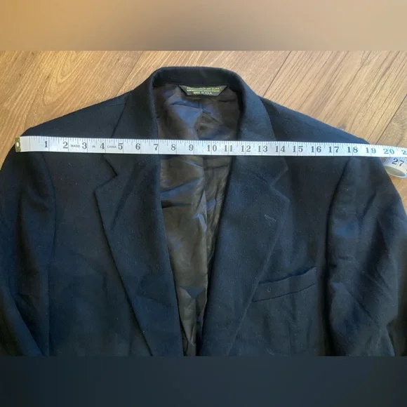 NWOT Vintage 100% Cashmere Black Blazer- Size 41/42